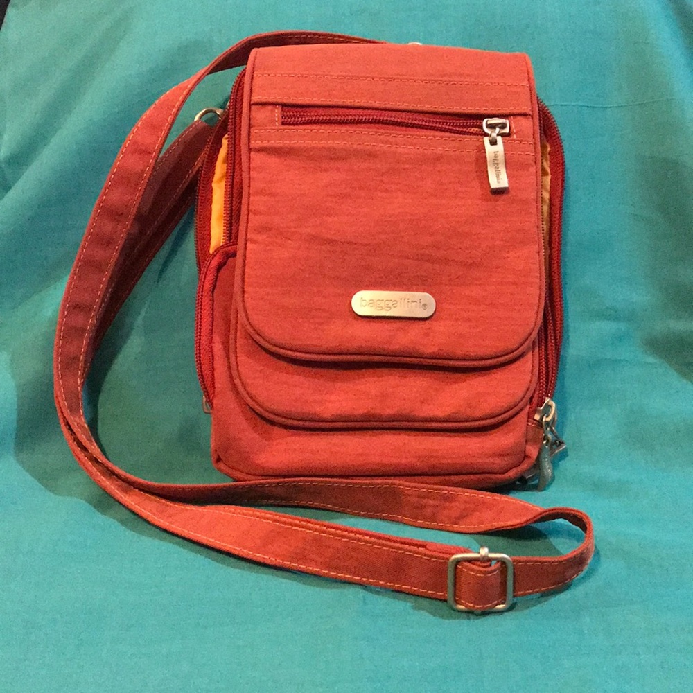 baggallini crossbody 6x2x9
